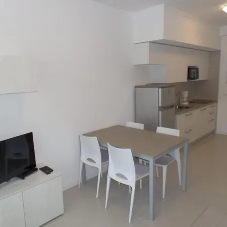 Modern With Rooftop Pool Apartment